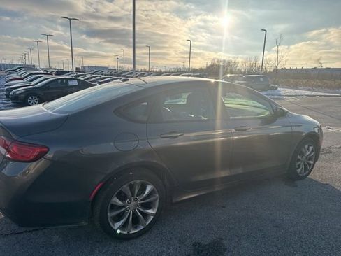 Used 2015 Chrysler 200 S w/ Comfort Group image 17