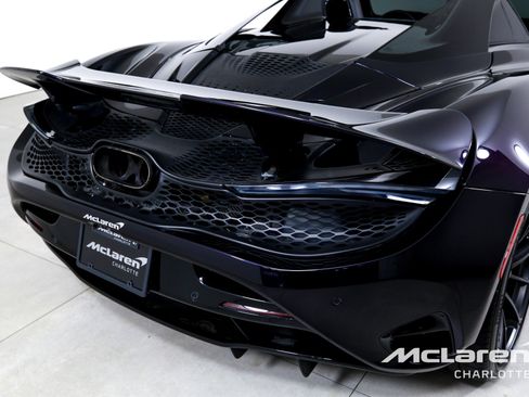 Used 2024 McLaren 750S Spider RWD image 31