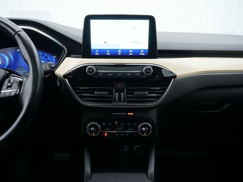 Used 2021 Ford Escape Titanium w/ Titanium Elite Package image 27