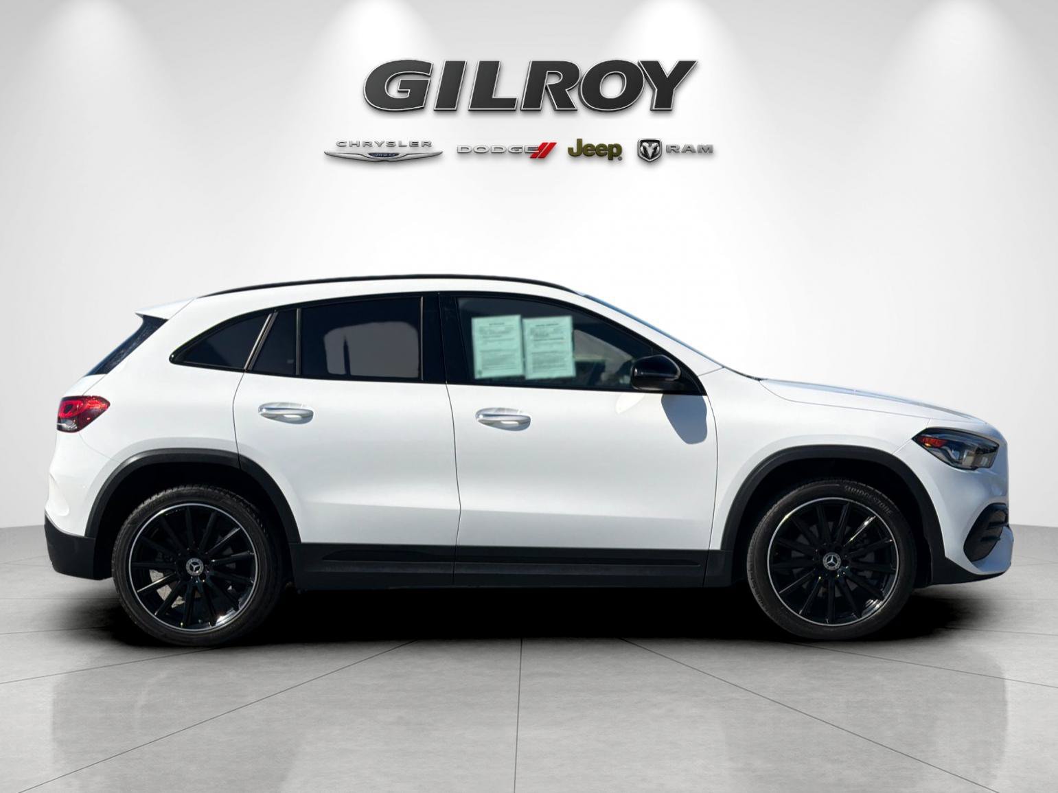 Used 2021 Mercedes-Benz GLA 250 4MATIC image 3