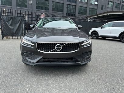 Certified 2025 Volvo V60 B5 Cross Country Plus
