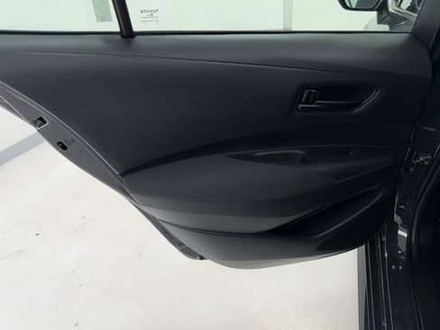 Used 2025 Toyota Corolla LE FWD image 35