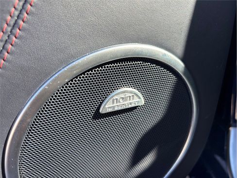 Used 2016 Bentley Continental GT image 24