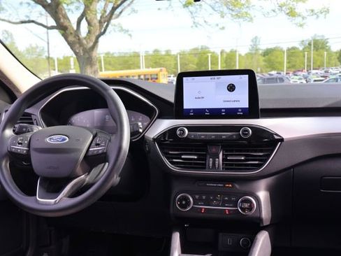 Used 2022 Ford Escape SE w/ Convenience Package AWD/4WD image 17