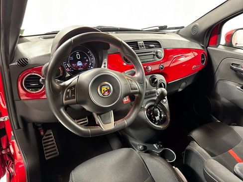 Used 2015 FIAT 500 Abarth FWD image 4