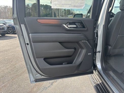 New 2026 GMC Yukon XL Denali image 29