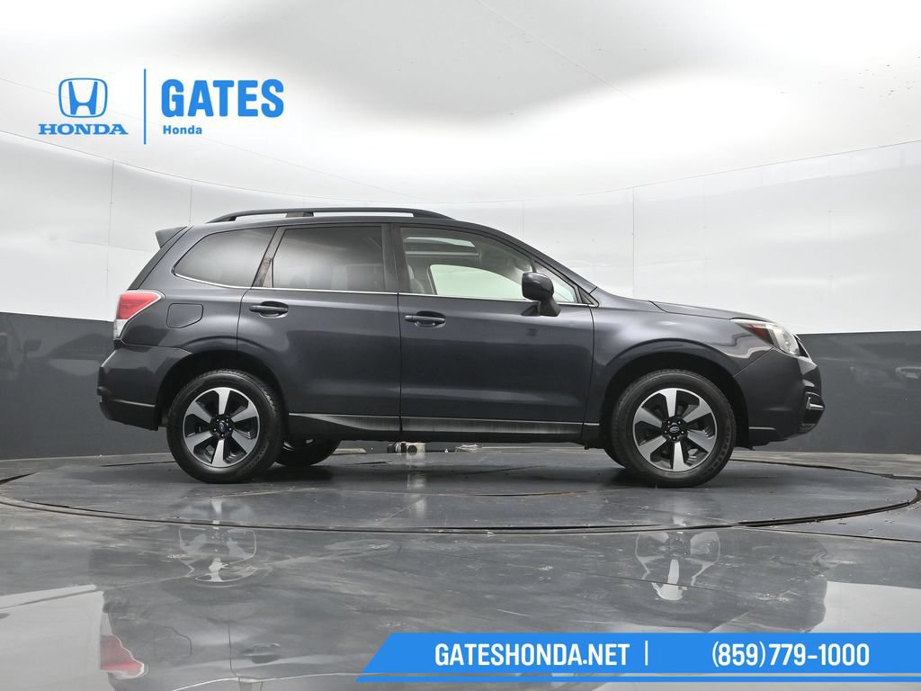Used 2017 Subaru Forester 2.5i Limited AWD/4WD image 39