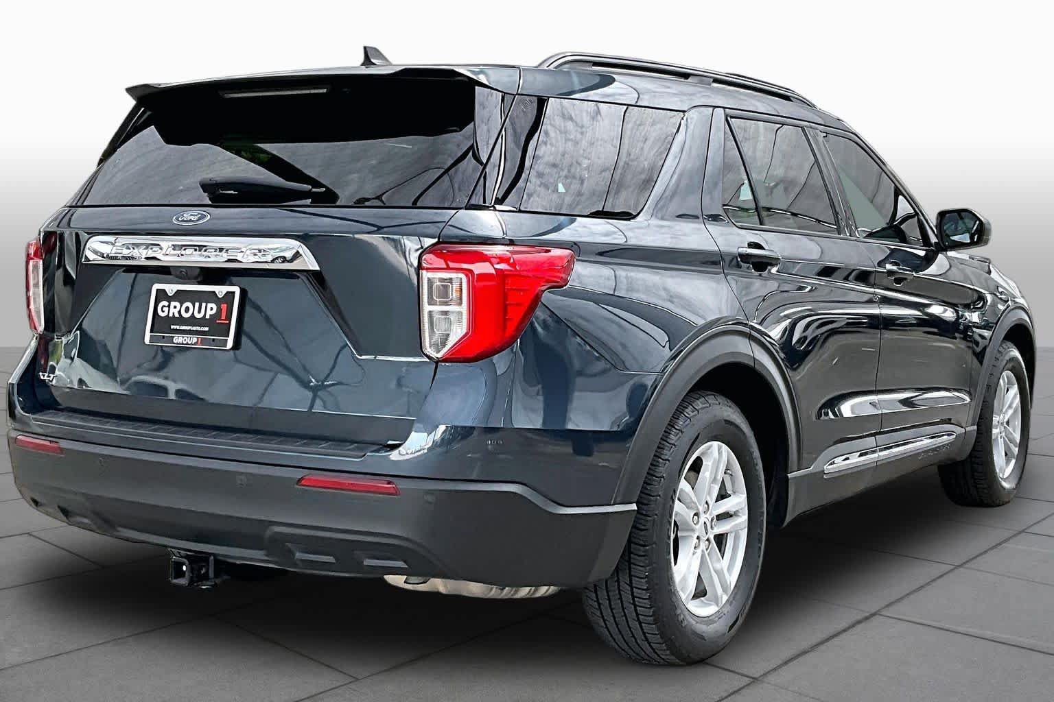 Used 2023 Ford Explorer XLT RWD image 12