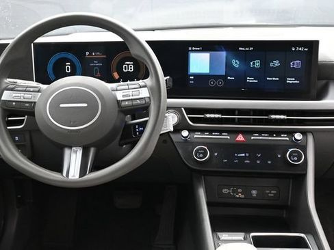 Used 2025 Hyundai Sonata SEL FWD image 10