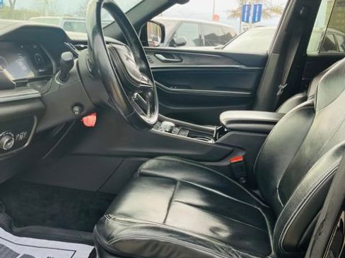 Used 2021 Jeep Grand Cherokee L Overland w/ Luxury Tech Group IV image 12