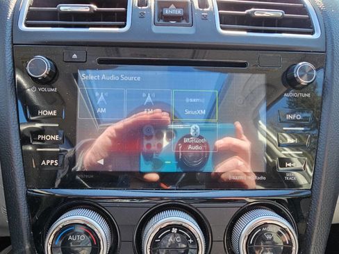 Used 2017 Subaru Forester 2.5i Premium w/ All-Weather Package image 27