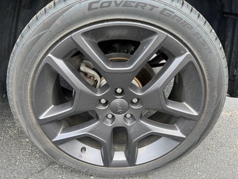 Used 2021 Jeep Renegade Latitude AWD/4WD image 28