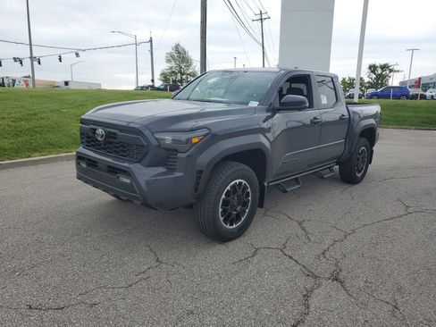 New 2026 Toyota Tacoma TRD Off-Road AWD/4WD image 2