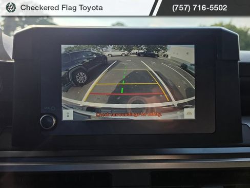 Used 2025 Toyota Tacoma SR5 AWD/4WD image 16