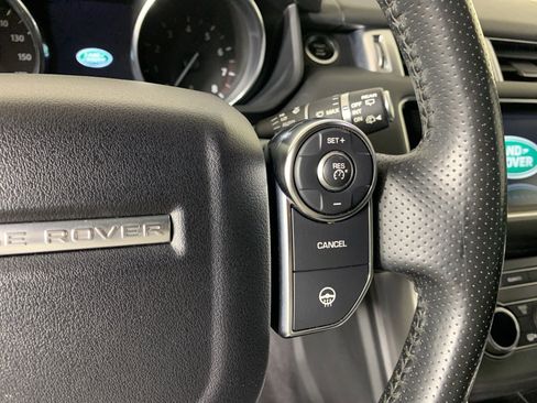 Used 2016 Land Rover Range Rover Sport SE image 20
