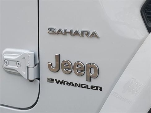New 2024 Jeep Wrangler Sahara w/ Technology Group image 12