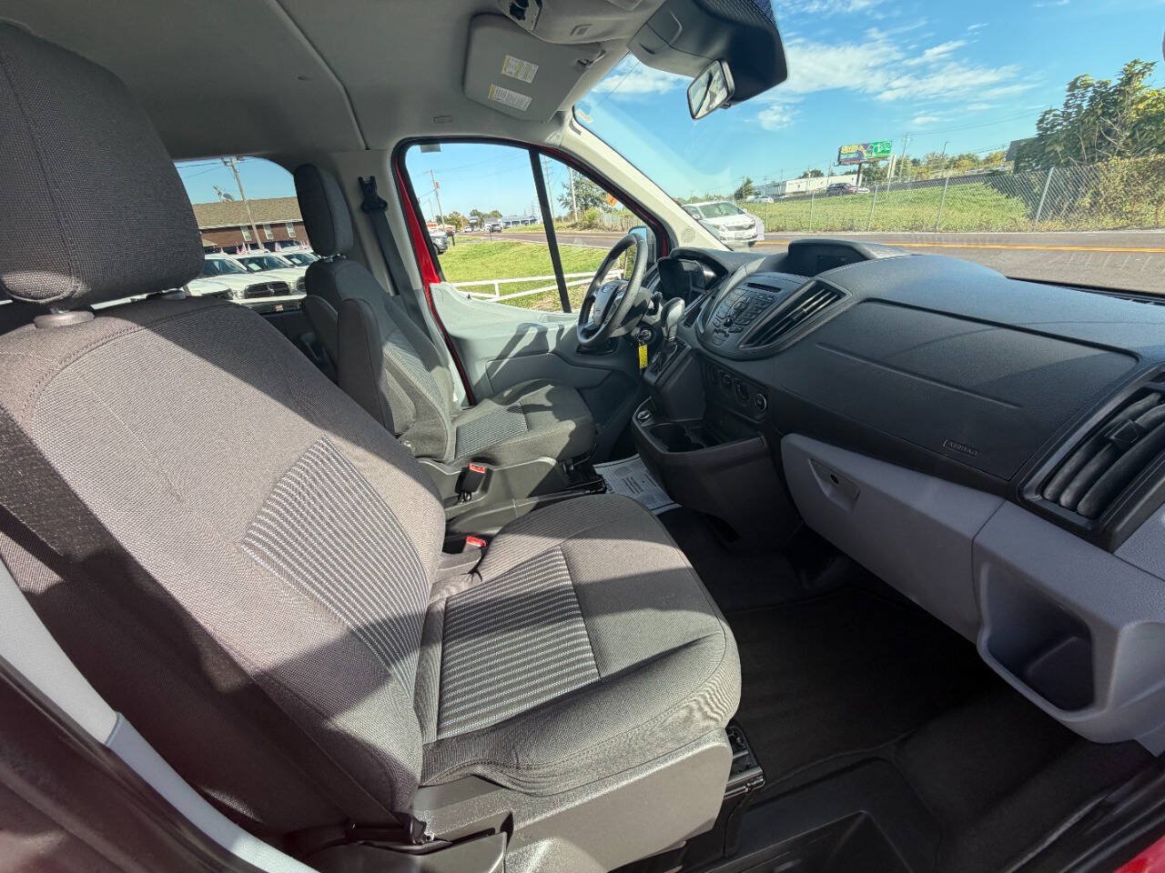 Used 2018 Ford Transit 350 XL RWD image 9
