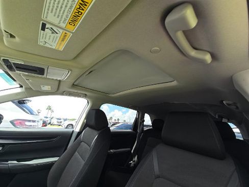 Used 2023 Honda CR-V EX image 5