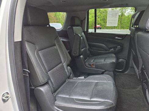 Used 2018 GMC Yukon XL SLT w/ Premium Edition AWD/4WD image 29
