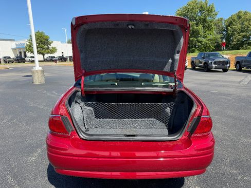 Used 2005 Buick Le Sabre Limited w/ Celebration Edition Package FWD image 9