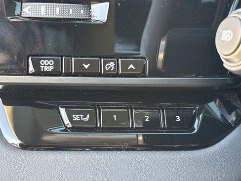 Used 2025 Lexus RX 450h AWD w/ Convenience Package image 44