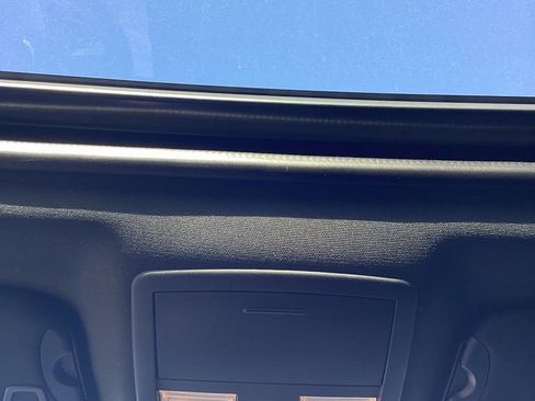 Used 2020 Dodge Challenger SXT w/ Blacktop Package image 21