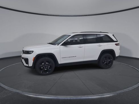 New 2026 Jeep Grand Cherokee Limited w/ Limited Altitude Package AWD/4WD image 7