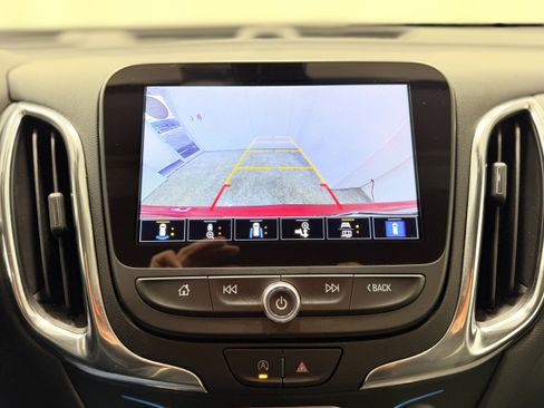 Used 2024 Chevrolet Equinox LT image 19