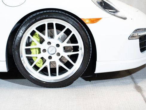 Used 2013 Porsche 911 Carrera S RWD image 10