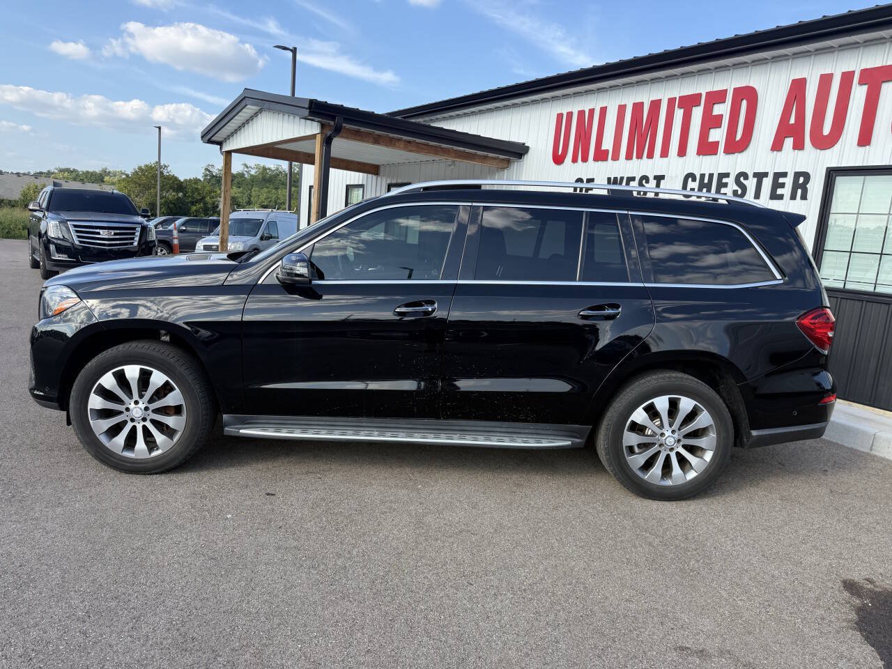 Used 2017 Mercedes-Benz GLS 450 4MATIC w/ Premium Package image 12