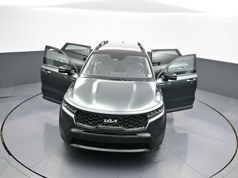 Certified 2023 Kia Sorento S w/ Panoramic Sunroof Package image 47