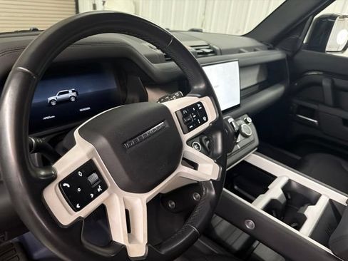 Used 2025 Land Rover Defender 110 S AWD/4WD image 11