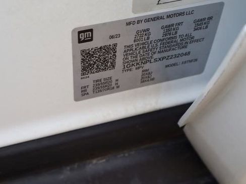Used 2023 GMC Acadia Denali FWD image 32