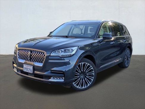 Used 2023 Lincoln Aviator Black Label w/ Class IV Trailer Tow Package AWD/4WD image 1