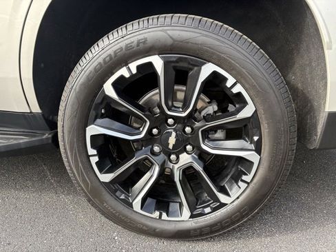 Certified 2023 Chevrolet Tahoe High Country w/ Advanced Technology Package image 17