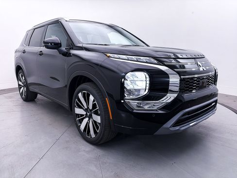 New 2026 Mitsubishi Outlander SEL FWD image 1