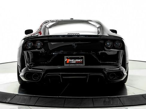 Used 2019 Ferrari 812 Superfast RWD image 12