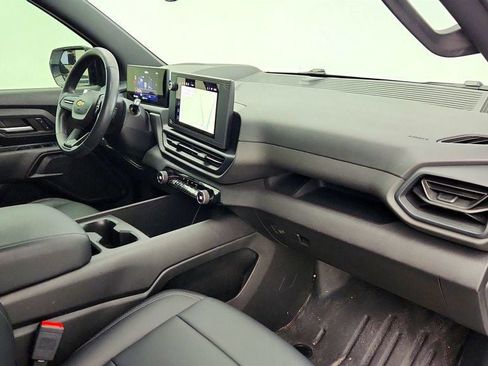 Used 2024 Chevrolet Silverado EV W/T AWD/4WD image 25