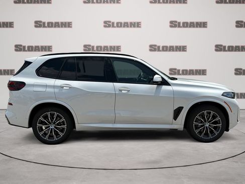 New 2026 BMW X5 xDrive40i w/ M Sport Package AWD/4WD image 6