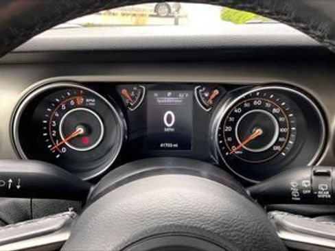 Used 2019 Jeep Wrangler Unlimited Sport S AWD/4WD image 16