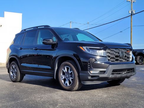 Used 2022 Honda Passport TrailSport image 1