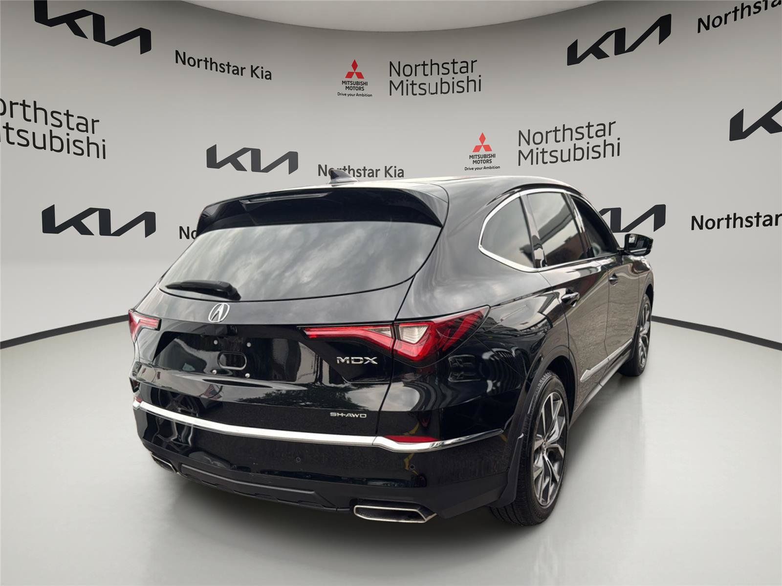 Used 2023 Acura MDX w/ Technology Package AWD/4WD image 5