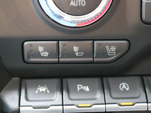 Used 2020 GMC Sierra 1500 SLT image 23