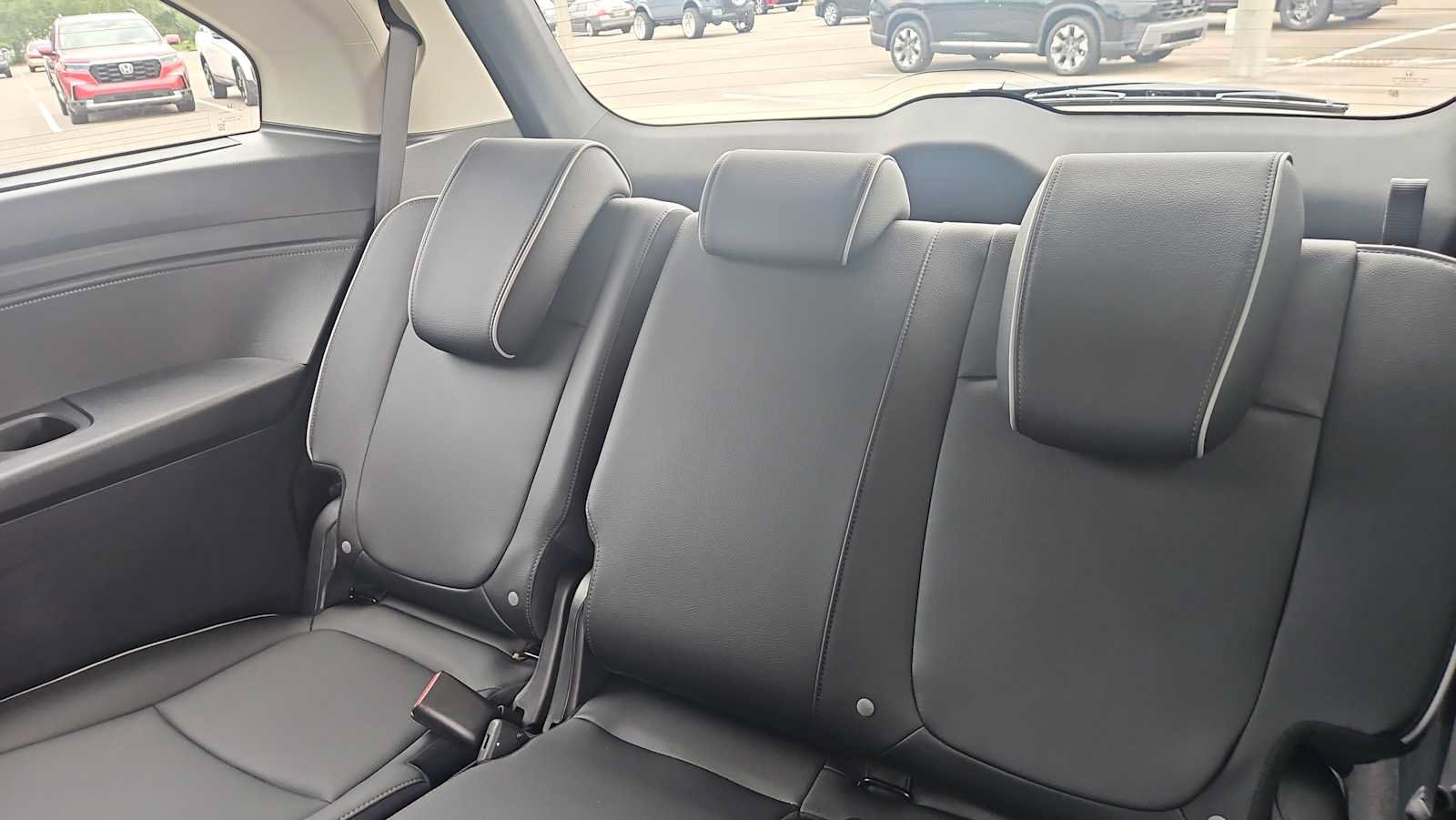 Certified 2026 Honda Odyssey Touring image 26