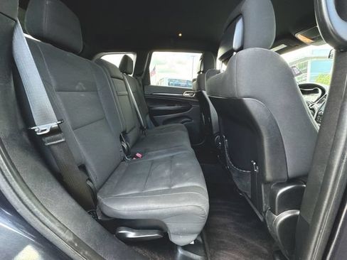 Used 2016 Jeep Grand Cherokee Laredo w/ Quick Order Package 23E AWD/4WD image 26