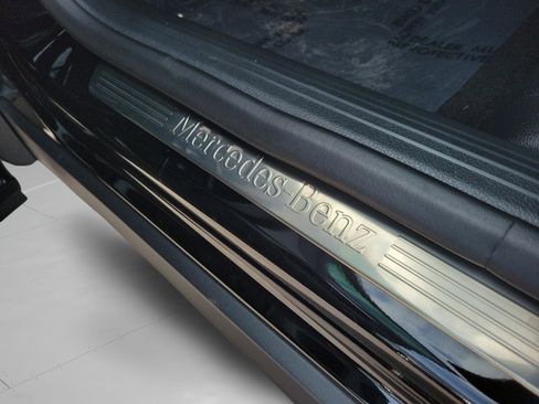 Certified 2024 Mercedes-Benz GLB 250 image 31