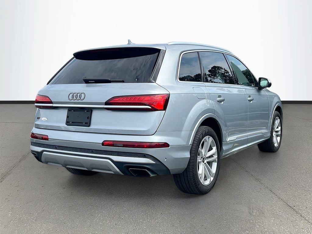 Used 2025 Audi Q7 3.0T Premium Plus AWD/4WD image 7