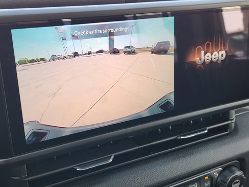 New 2025 Jeep Gladiator Nighthawk image 12