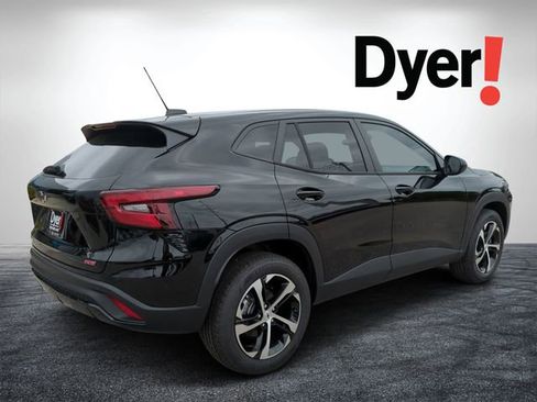 New 2026 Chevrolet Trax RS w/ Driver Confidence Package image 3