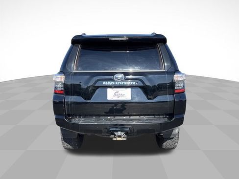 Used 2018 Toyota 4Runner SR5 image 11